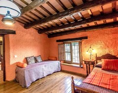 Tüm Ev/Apart Daire Catalunya Casas: Rustic Villa Buixa Up To 12 Guests, With Breathtaking Mountain Views (Sant Feliu de Buixalleu, İspanya)