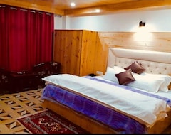 Bed & Breakfast Antriksh Cottage (Manali, Indien)