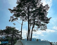 Kampiranje Moon Hill Camp (Seremban, Malezija)