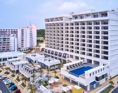 Ala Mahaina Condo Hotel (Okinawa, Japón)