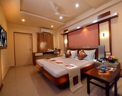 Hotelli OYO 5319 Hotel Navaratna (Coimbatore, Intia)