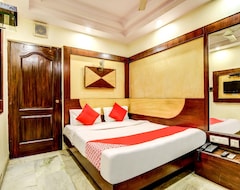 OYO 16888 Hotel Dollar Inn (Delhi, Hindistan)