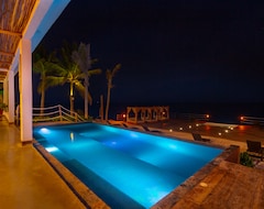 Tüm Ev/Apart Daire Beach front Villa for unforgettable vacation away from everything (Isla Mujeres, Meksika)