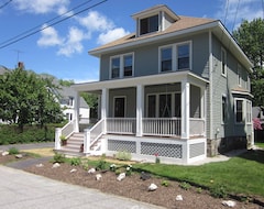 Hele huset/lejligheden Newly Renovated Craftsman Home Walking Distance To Willard Beach! (South Portland, USA)