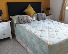 Casa/apartamento entero 2 Bed Apt In Playa Flamenca, 300 Mtrs To The Beach, Central Location (Alicante, España)