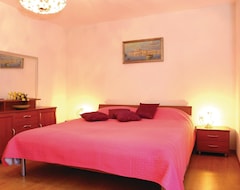 Toàn bộ căn nhà/căn hộ 4 Bedroom Accommodation In Kapelica (Belica, Croatia)