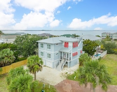 Hele huset/lejligheden Reduced June Rates - Beautiful North Beach Sanctuary Home, 2nd From Beach (Tybee Island, USA)