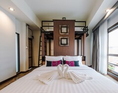 Hotel 33 Poshtel (Chiang Mai, Thailand)