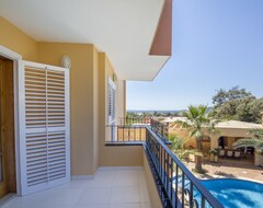 Casa/apartamento entero 5 Bedroom Villa 2km From Ibiza Center With Sea Views (Sant Josep de sa Talaia, España)