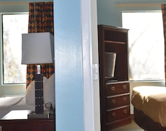Khách sạn Guest Cottage And Suites (Brunswick, Hoa Kỳ)