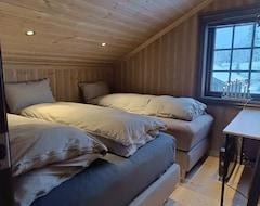 Hele huset/lejligheden Luxury Cabin /6 - 16 Pers/jacuzzi/1h From Oslo/30min From Osl✈ (Stange, Norge)