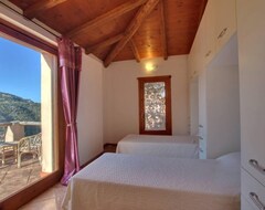 Hotelli Porto Cervo: Villa With 3 Bedrooms, 2 Bathrooms, Large Terrace, Condominium Swimming Pool (Porto Cervo, Italia)