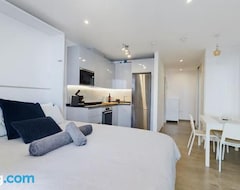 Casa/apartamento entero New The Eastern Suite - Sunrise/oceanview Room (Gibraltar, Gibraltar)