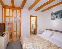 Otel Luxury Apartment In Dubrovnik Old Town - Barcelona (1 Bedroom, Sleeps 2/4) (Dubrovnik, Hırvatistan)