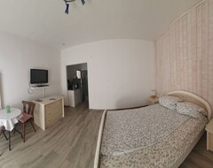 Toàn bộ căn nhà/căn hộ Apartment In A Rustic Atmosphere With A Sea View (Villanova, Pháp)