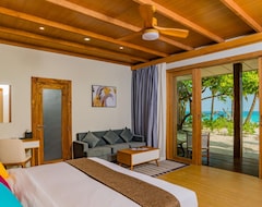Hotel Fiyavalhu Resort Maldives (Atol Južni Ari, Maldivi)