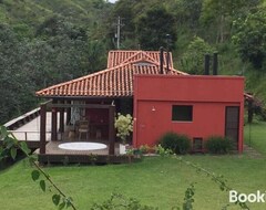 Toàn bộ căn nhà/căn hộ Refugio Paradisiaco Em Frente A Serra Da Bocaina ! (São José do Barreiro, Brazil)