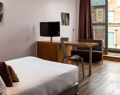 Hotel Roomzzz Leeds City (Leeds, Storbritannien)