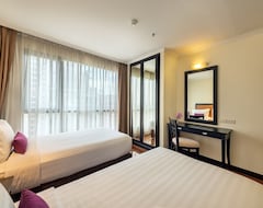 Hotel Bandara Suites Silom (Bangkok, Thailand)