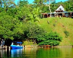 Toàn bộ căn nhà/căn hộ Pyramid House - Caribbean Archipelago Of Bocas Del Toro, Panama, Central America (Cauchero, Panama)