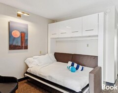 Khách sạn Cape Suites Room 8 - Free Parking! Hotel Room (Rehoboth Beach, Hoa Kỳ)