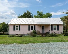 Cijela kuća/apartman New: Charming Cottage On Beautiful Farm & Vineyard (Keswick, Sjedinjene Američke Države)