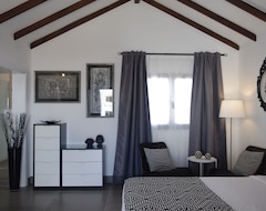 Bed & Breakfast Magma Rooms (Arrecife, Španjolska)