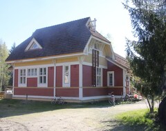 Otel Majatalo Veikeä Vuohi (Lieksa, Finlandiya)