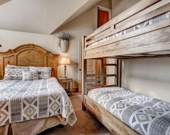 Hotel True Downtown Location on Main St and 150 Steps to the Gondola, Private Hot Tub (Breckenridge, USA)