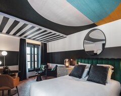 Maisons Du Monde Hotel & Suites - La Rochelle Vieux Port (La Rochelle, Francia)