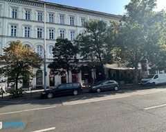 Koko talo/asunto Martons Apartment (Budapest, Unkari)