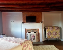 Casa rural The Red Pump Inn~est. 1812, One Bedroom Farmhouse (Troy, Hoa Kỳ)