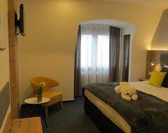 Khách sạn Hotel Drei Morgen (Leinfelden, Đức)