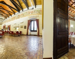 Hotel Castello Di Altomonte (Altomonte, Italia)