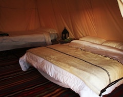 Kampiranje Saharansky Luxury Camp (Douz, Tunis)