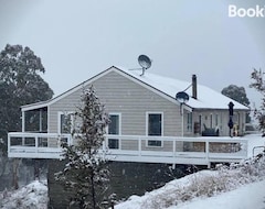 Koko talo/asunto Shiki Snow Cabin (Harrietville, Australia)