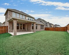 Toàn bộ căn nhà/căn hộ Built 2020 - New 5 Bath 4+ Bedroom & 20 Feet Ceilings House. Northern Dallas. (Prosper, Hoa Kỳ)