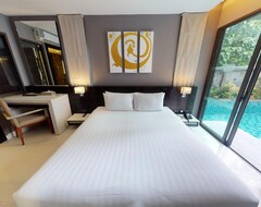 Hotel The Charm Resort Phuket (Patong Strand, Thailand)