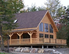 Hele huset/lejligheden Relaxing Mountain Resort With Hot Tub And Indoor Pool (Jackman, USA)