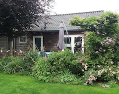 Toàn bộ căn nhà/căn hộ Holiday Home Merel In Den Helder. Suitable For 3 People, 1 Bedroom. Sauna. (Den Helder, Hà Lan)