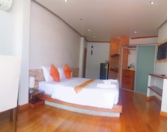 Hotelli Casa Jip Guesthouse (Patong Beach, Thaimaa)