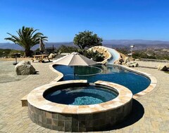 Toàn bộ căn nhà/căn hộ Wine Country Villa With Pool And Panoramic Views (Ramona, Hoa Kỳ)