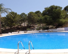 Hele huset/lejligheden Lovely Cottage With Sunny Livingroom, Fantastic Sea Views And Swimming Pool (El Campello, Spanien)