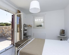 Otel Beautiful 4-bed House With Private Pool In Naxos (Stelida, Yunanistan)