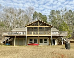 Toàn bộ căn nhà/căn hộ Perfect Lakehome Retreat For Athens, Atlanta, Augusta, Or Gas Lake Country. (Sparta, Hoa Kỳ)