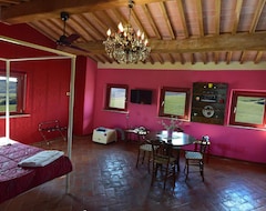 Casa rural Podere Calvaiola (Montecatini Val di Cecina, Ý)