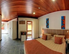 Hotel Salvetti Praia (São Sebastião, Brasil)