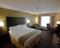 Holiday Inn Express And Suites Detroit North-Troy, An Ihg Hotel (Troy, EE. UU.)