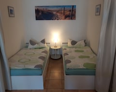 Tüm Ev/Apart Daire Only 100 M To The Beach Bright And Friendly Apartment, Balcony With Side Sea View (Kellenhusen, Almanya)