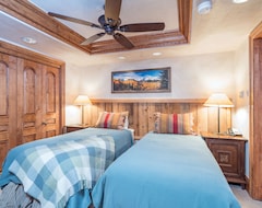 Koko talo/asunto Beautiful And Elegant 2 Bedroom Penthouse (Mountain Village, Amerikan Yhdysvallat)